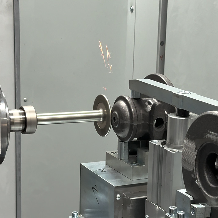 Manual Grinding vs. NEVIEW GRINDING ROBOT – A Clear Comparison