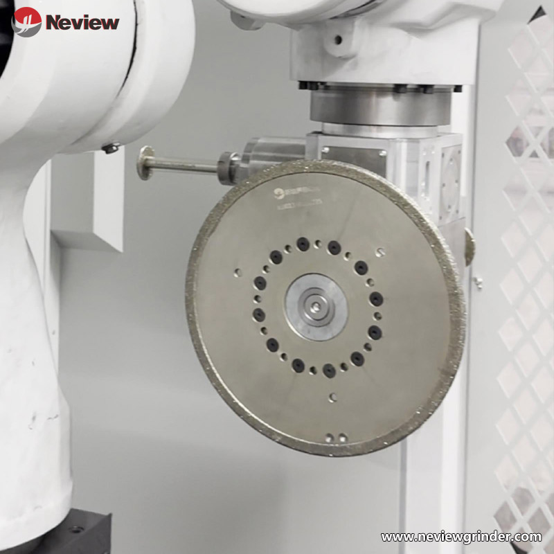 DR-1200RB vertical heavy robotic fettling machine